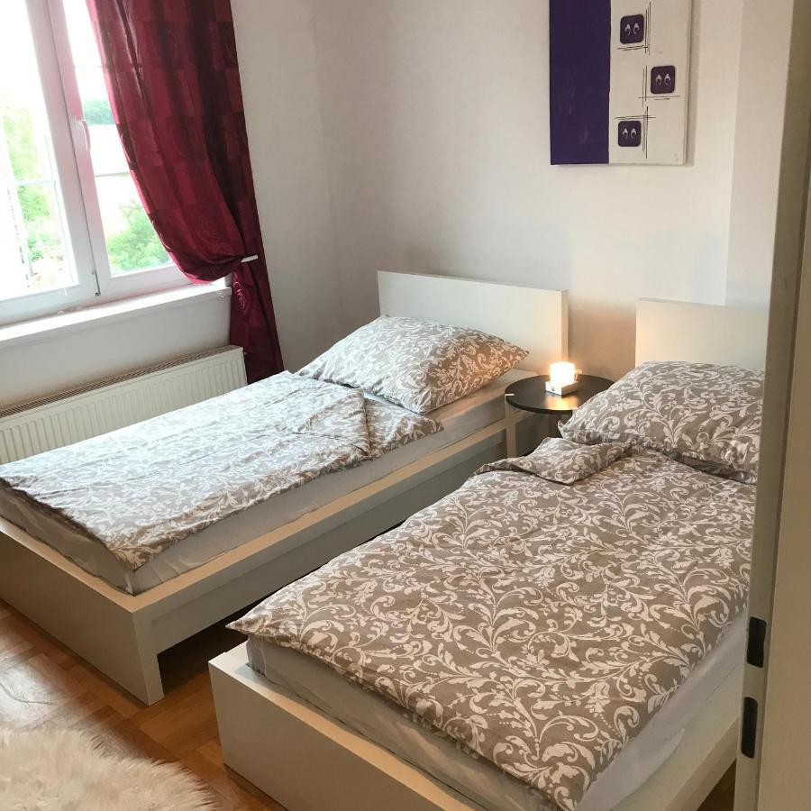Lg Living Apartment Stockerau Kültér fotó