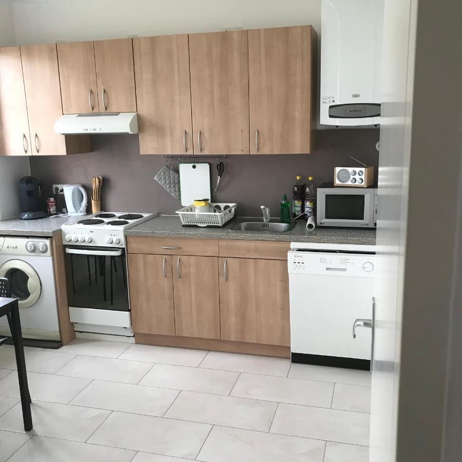 Lg Living Apartment Stockerau Kültér fotó